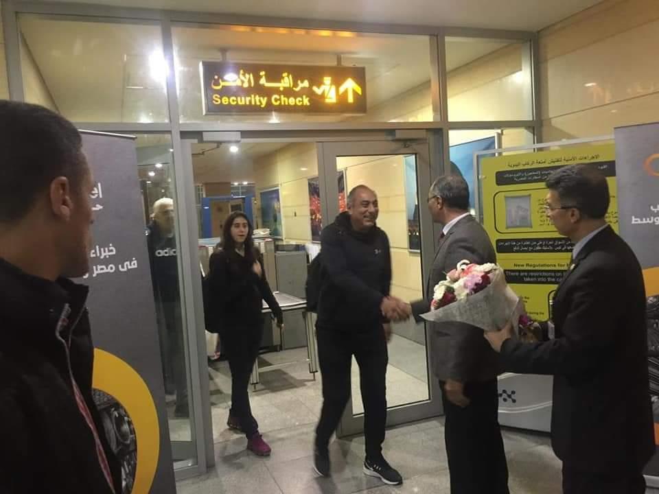 بالصور مطار برج العرب يستقبل بطلة مصر والعالم في الإسكواش 