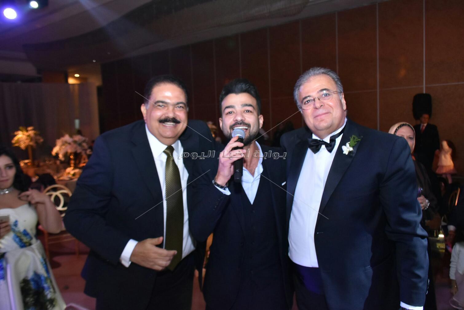 هيثم شاكر يتألق بحفل زفاف «عمرو ونوران»