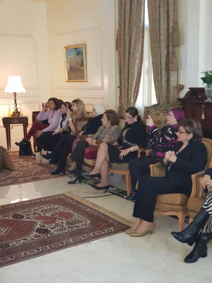 صور| وزيرة الهجرة تحتفل بيوم المرأة العالمي مع رابطة "سيدات مصر" في بيروت