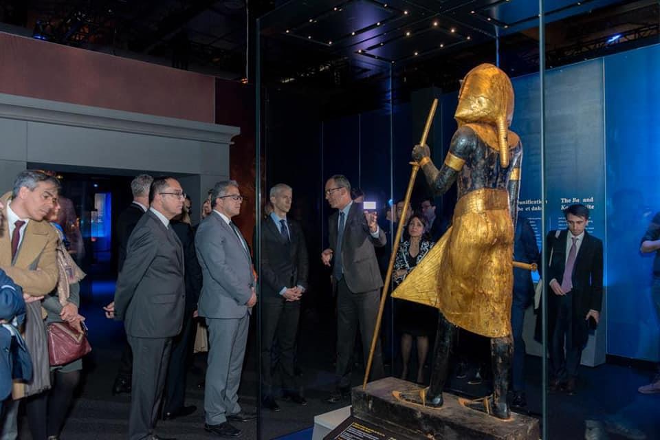 افتتاح معرض الملك توت عنخ آمون بالعاصمة الفرنسية باريس