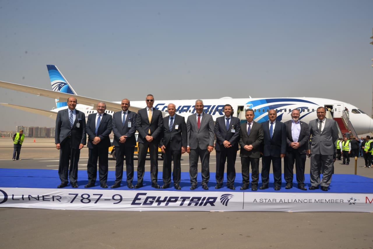 مطار القاهرة يحتفل بوصول طائرة الأحلام 