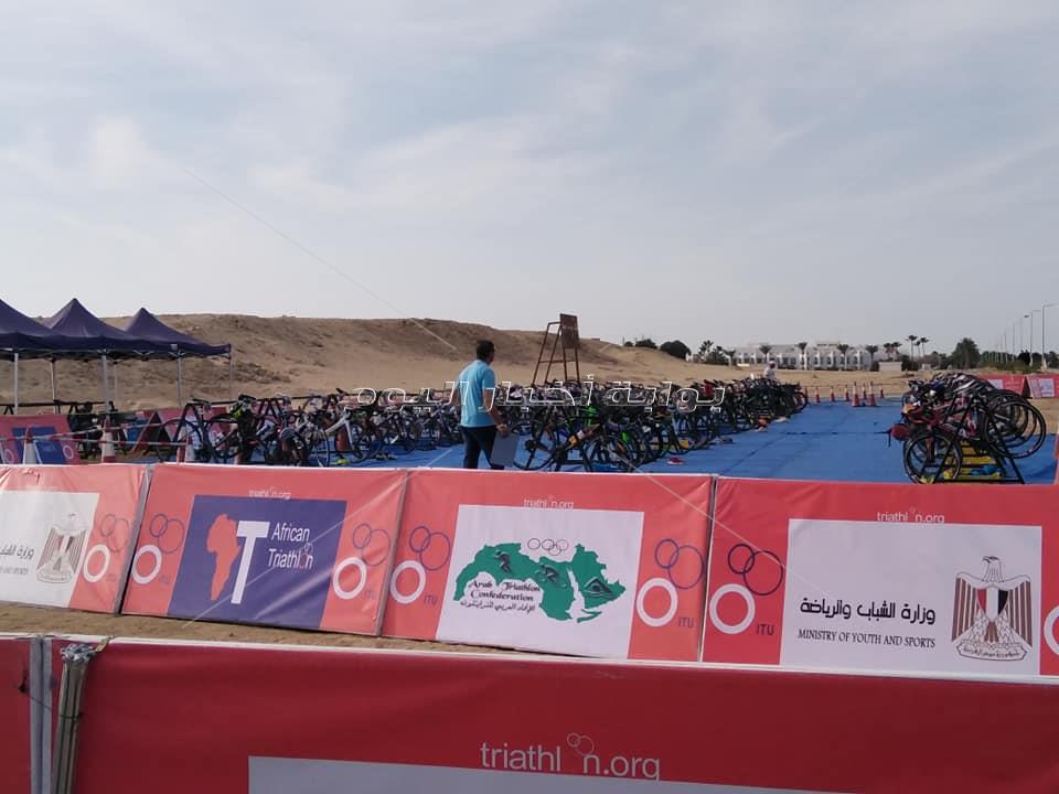انطلاق فعاليات البطولة العربية وكأس افريقيا للترايثلون بشرم الشيخ