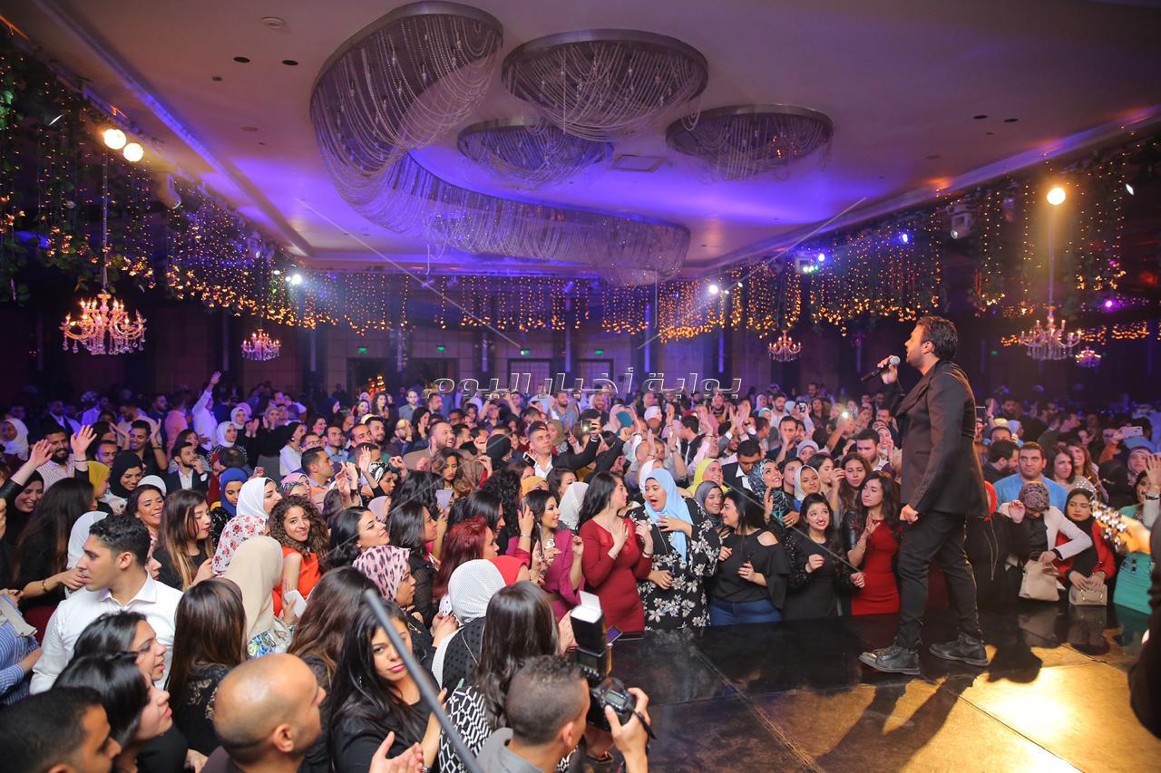 رامي صبري يشعل حفلا كبيرا في القاهرة الجديدة