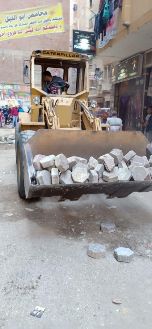 "مجلس إدارة الشارع".. مبادرة شعبية لإنارة ورصف الشوارع مصر ب "القمامة"