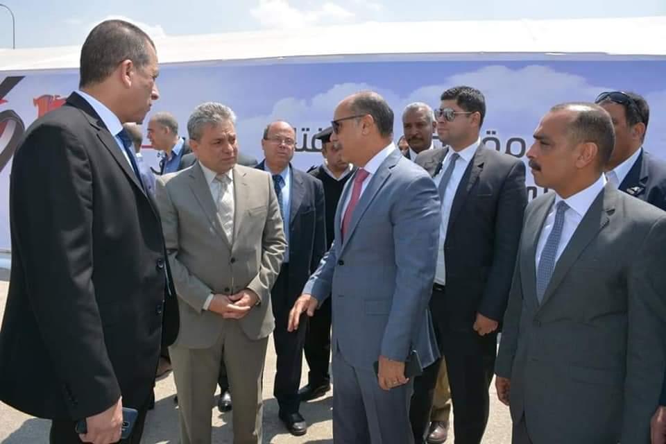  وزير الطيران يتفقد استعدادات مطار القاهرة قبل الاستفتاء على التعديلات الدستورية 