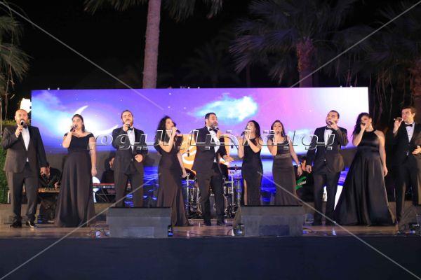 «MBC مصر» تحتفل بنجاح مُسلسلاتها مع النجوم على الأهرامات