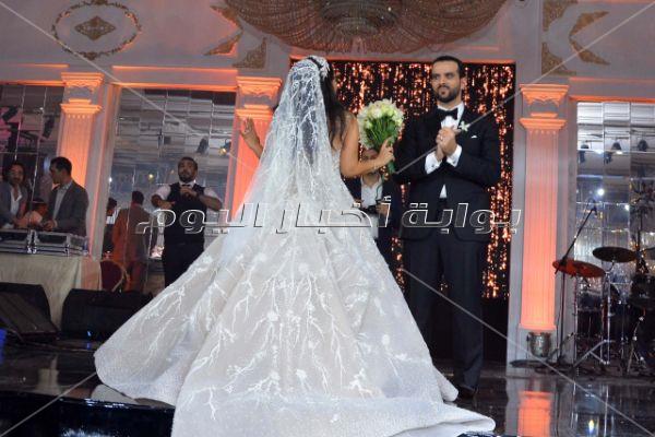 تامر حسني يشعل زفاف «محمد وريهام» بحضور هاني البحيري