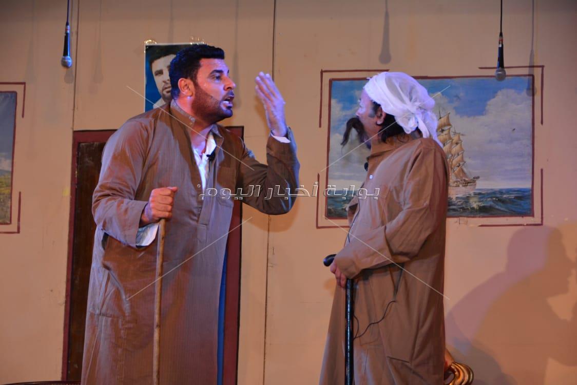 علاء مرسي يفتتح «ياواد يا بت» بمسرح الهوسابير