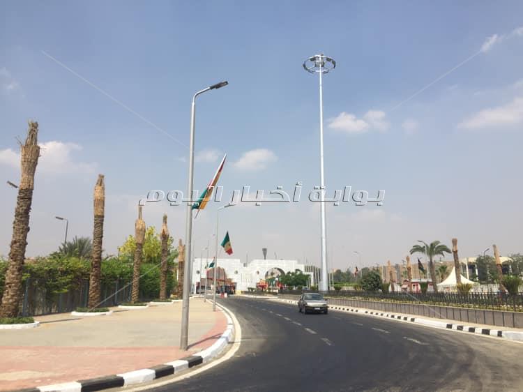 أعلام الدول الإفريقية تزين الشوارع المحيطة بإستاد القاهرة