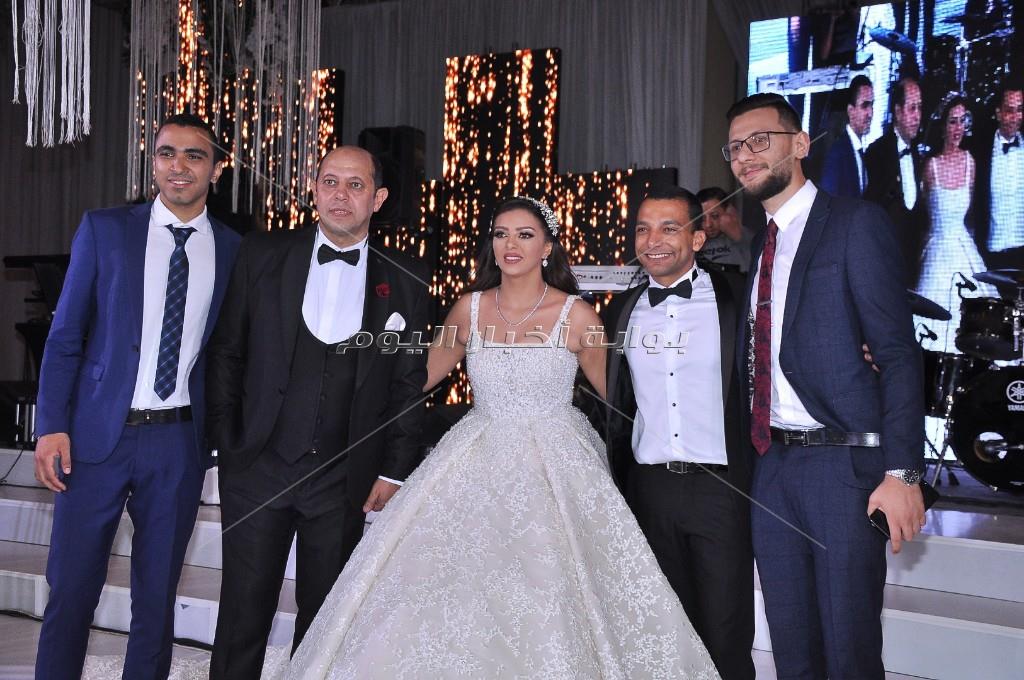 نجوم الرياضة في زفاف ابنة أحمد سليمان.. وتامر حسني نجم الحفل