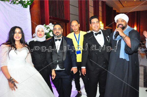 مصطفى حجاج ومتقال وهدى في زفاف «محمود وصابرين»