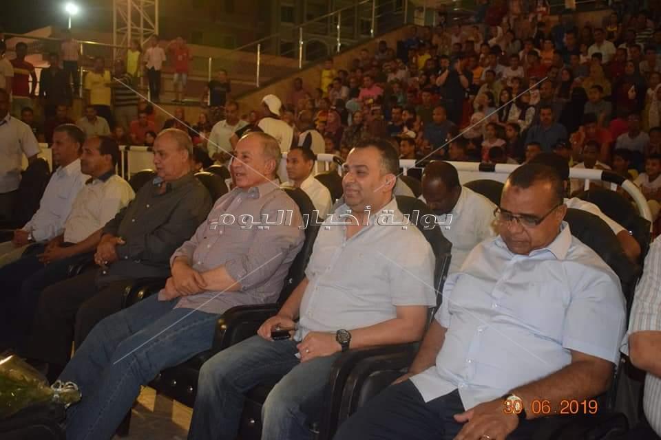محافظ البحر الأحمر يشاهد مباراة الجولة الثالثة لمنتخبنا القومي بممشي النصر 