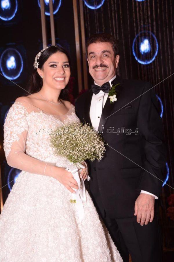 محمود الليثي يتألق بزفاف «عمر ومي»