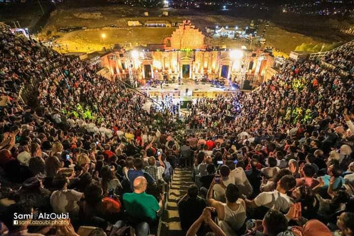 الأردني أسامة جبور يُلهب حماس جماهير مهرجان جرش