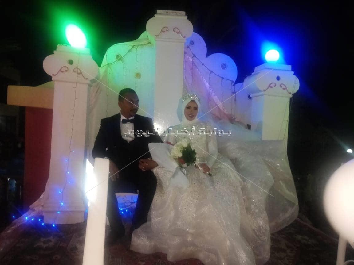 صور| جابر طابع يحتفل بزفاف كريمته «سارة» في الغردقة