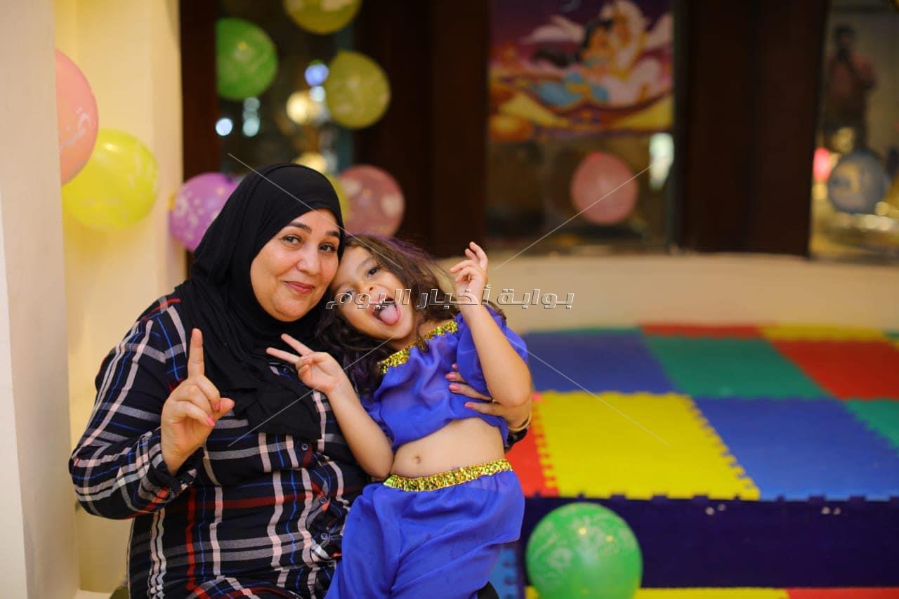  إيمان العاصي ونرمين ماهر تحتفلان بعيد ميلاد ابنة دنيا المصري
