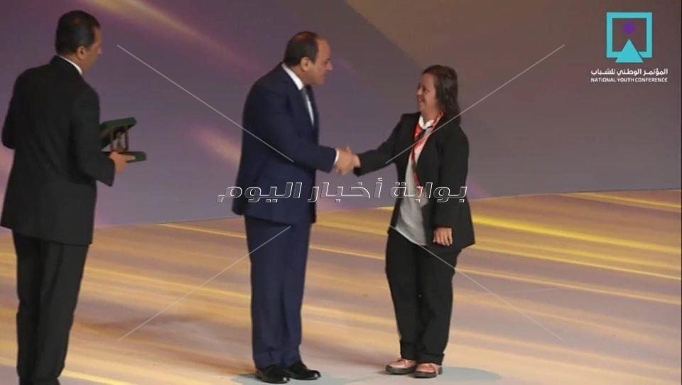 مريم عادل فارسة الذهب أمام الرئيس السيسى "أنا قوية جداً"