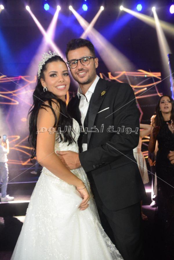 أحمد خالد صالح وهنادي مهنا في زفاف «خالد وآية»