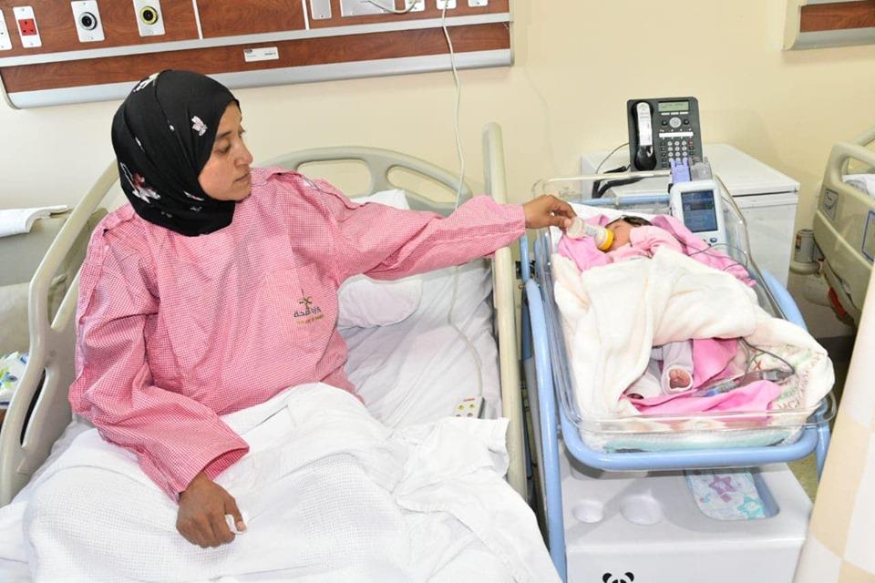 "مكة" مولودة مصرية وضعتها أمها في مستشفى سعودي خلال الحج