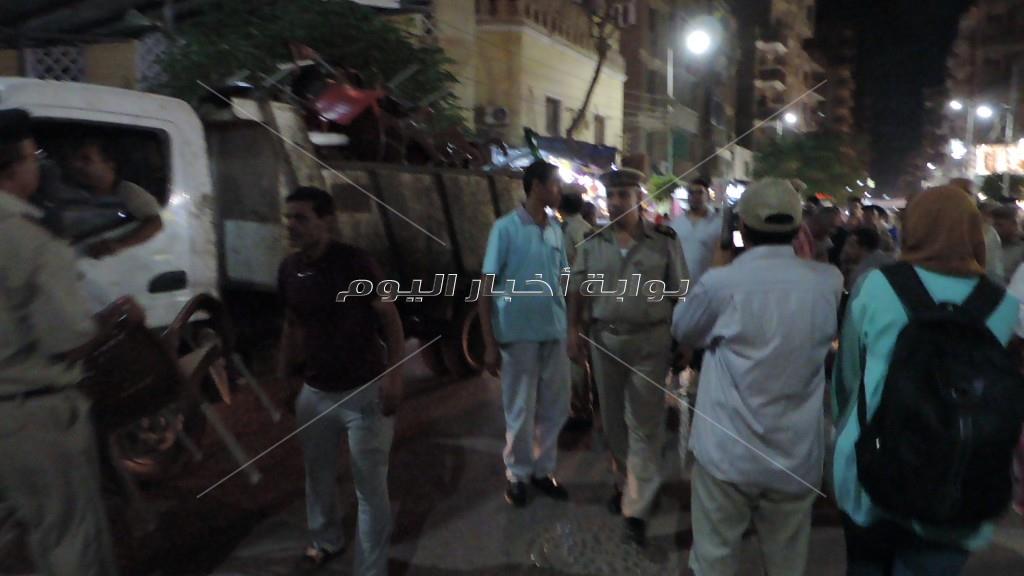 حملة مسائية بمديرية أمن المنوفية لقسم شرطة المرافق لإزالة الإشغالات بمدينة شبين الكوم