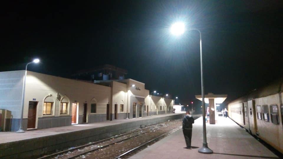 النقل :تطوير وتحسين 181 محطة سكة حديد و 120 محطة