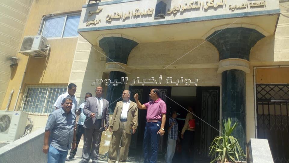 صور| قبل افتتاحه.. نائب محافظ القاهرة يتفقد استعداد المركز التكنولوجي بالزيتون 