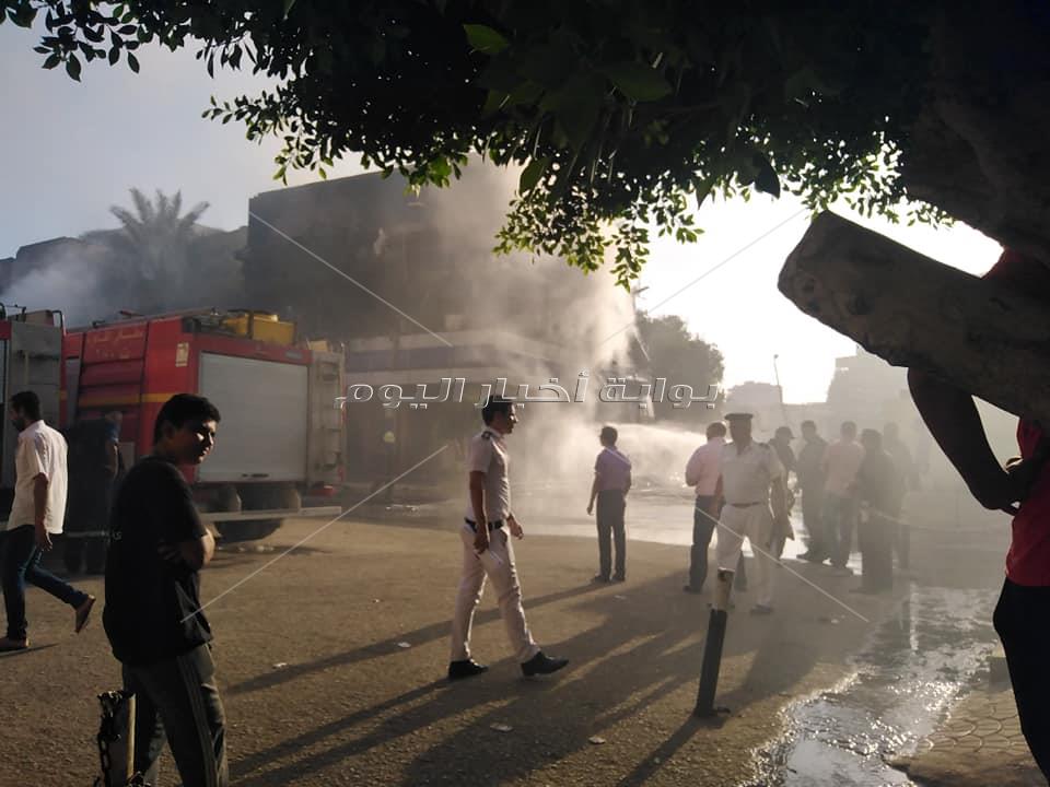اخماد حريق بمحل قماش بمنطقة وكالة البلح