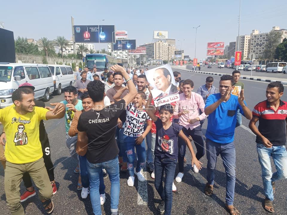 مسيرة شبابية تنضم للمنصة لتأييد الرئيس السيسي