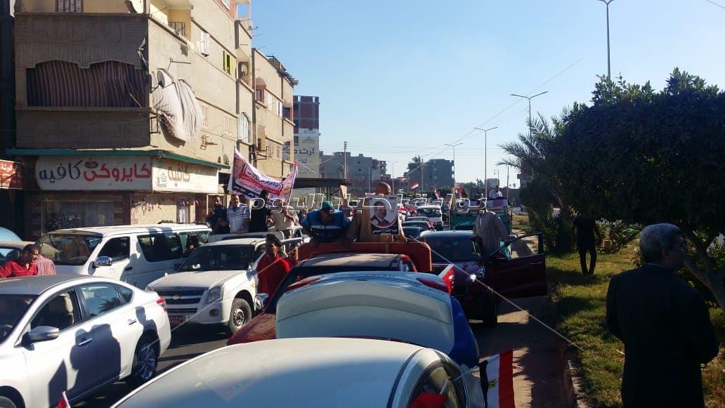 مسيرات حاشدة ووقفة تايدية للرئيس السيسي بدمياط 
