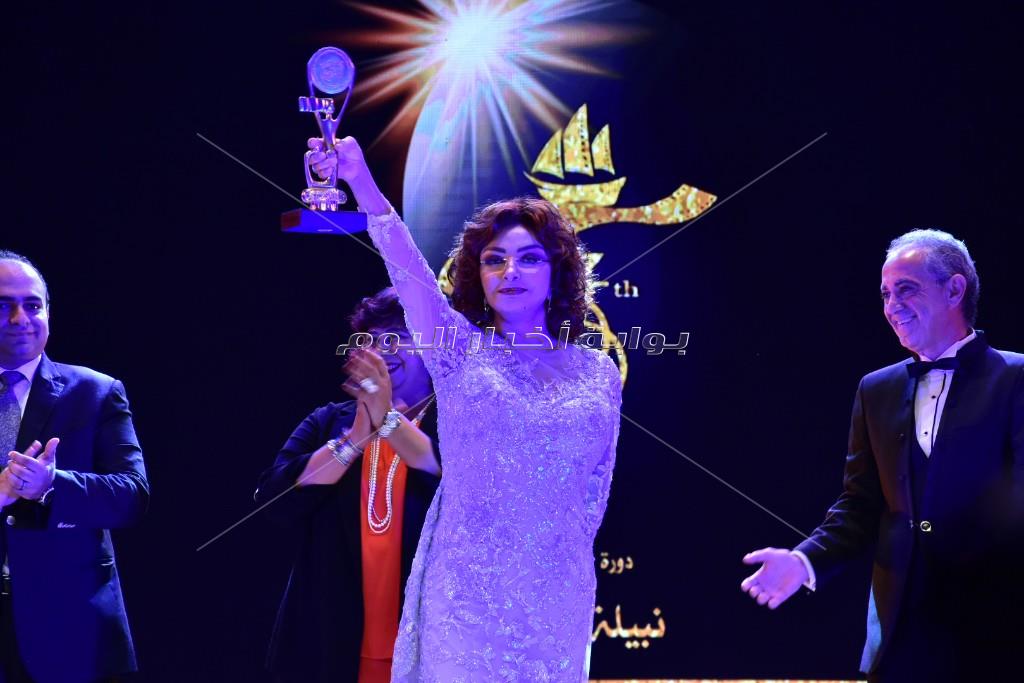تكريم نبيلة عبيد ومحمد فاضل ومحمود قابيل في افتتاح مهرجان الإسكندرية