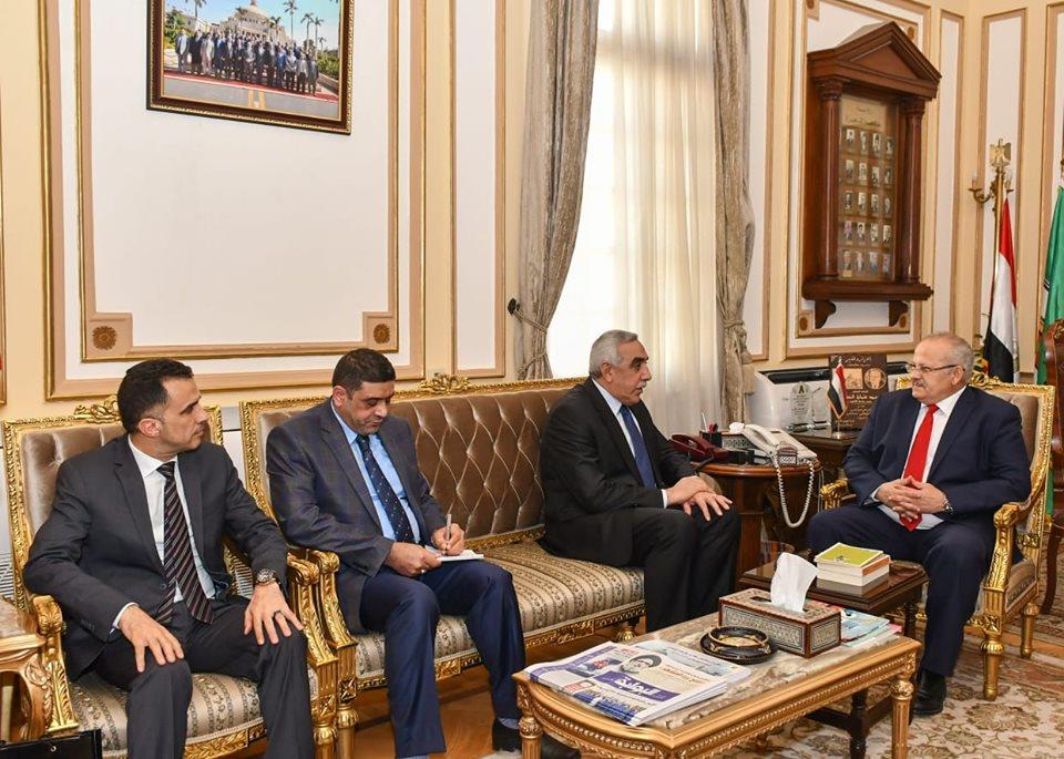 رئيس جامعة القاهرة يستقبل السفير العراقي لبحث سبل التعاون المشترك