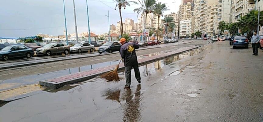 صور.. استعدادات الحكومة لمواجهة الأمطار الغزيرة بالمحافظات