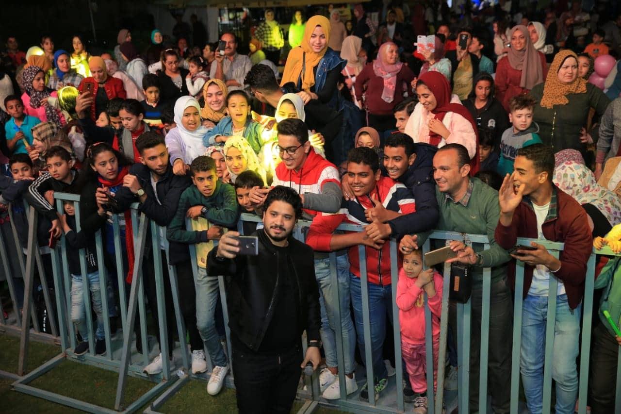  مصطفى حجاج يشعل حفل معرض الطفل