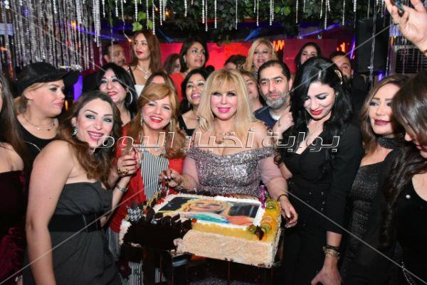 سمير صبري يحتفل بعيد ميلاد منى إش إش