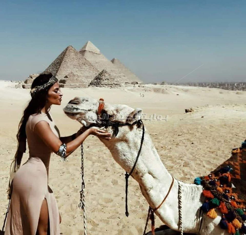 سائحة بريطانية توثق رحلتها السياحية فى مصر بصور رائعة.... صور
