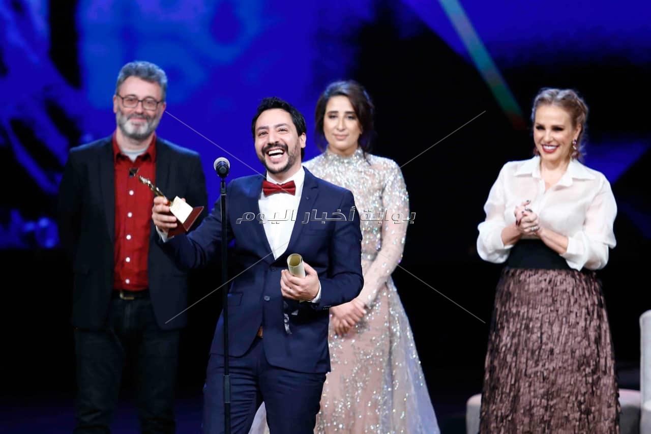 الفيلم التونسي "بيك نعيش" يحصد 3 جوائز بمهرجان القاهرة السينمائي الدولي