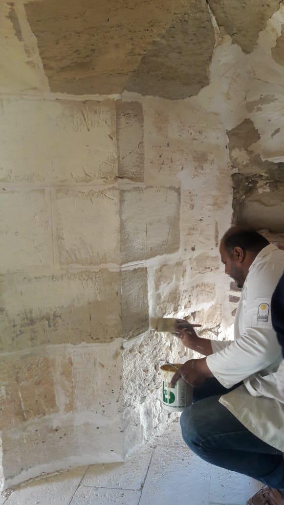  صيانة وترميم أبواب وجدران قلعة قايتباي بالإسكندرية