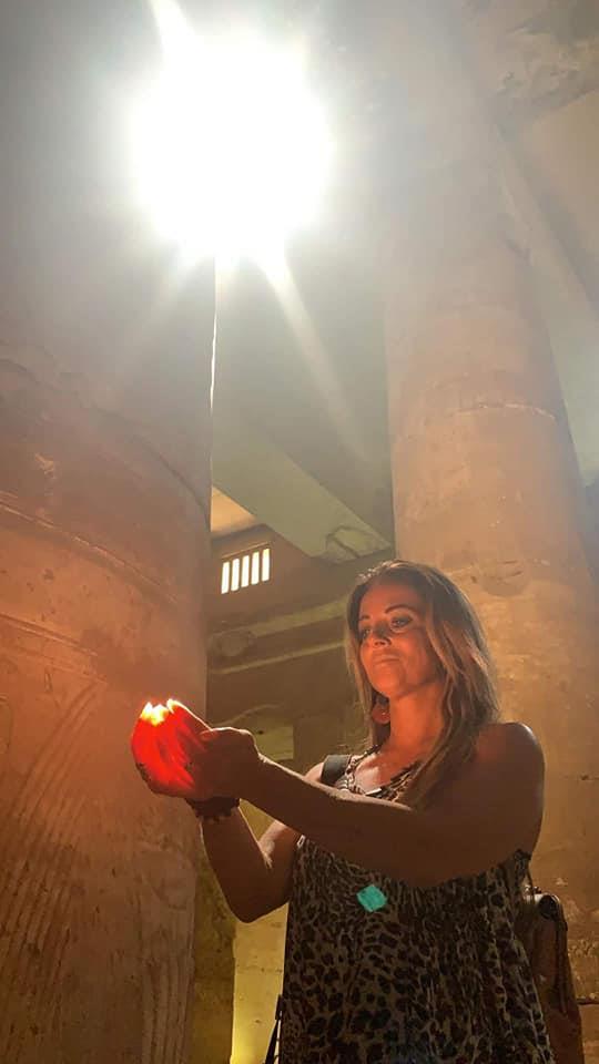المذيعة الشهيرة« جرازيللي كاميلليري» زارت عددًا من المواقع الأثرية بمصر