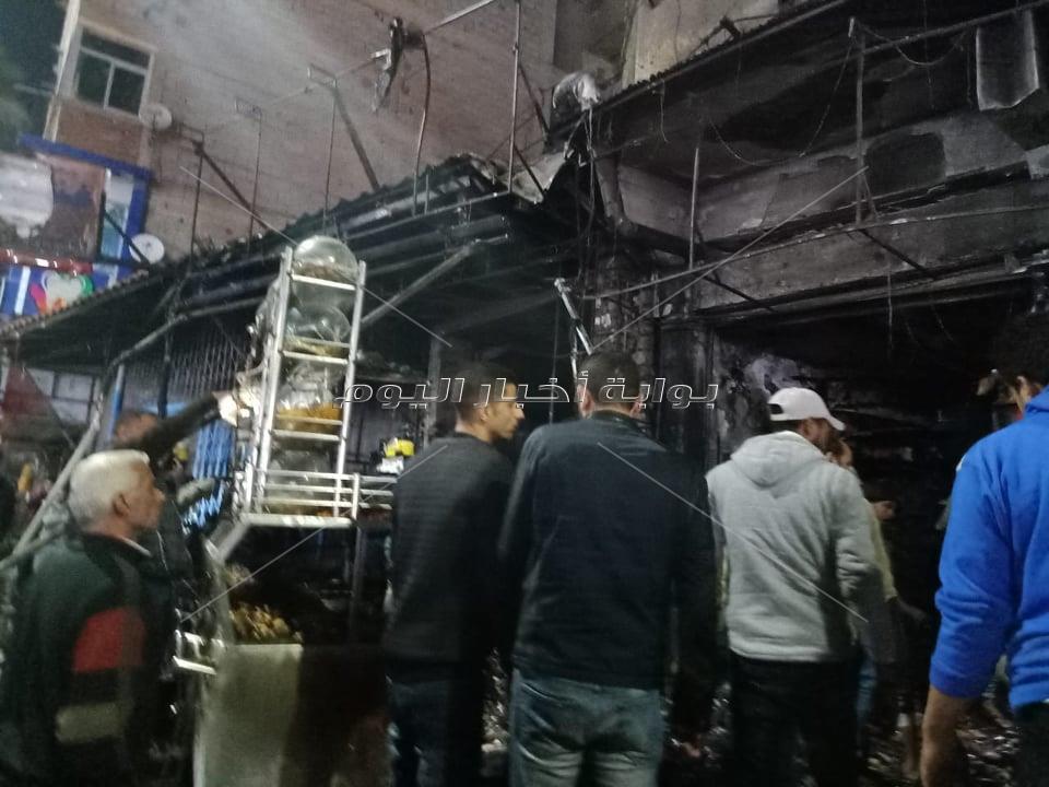 حريق هائل بـ 3 محال غرب الإسكندرية