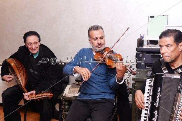 نجوم الغناء يحتفلون بعيد ميلاد الموسيقار صلاح الشرنوبي