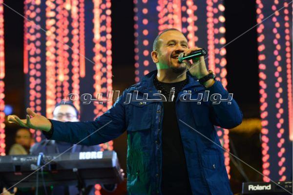 هشام عباس يُشعل حفل رأس السنة في كايرو فيستفال