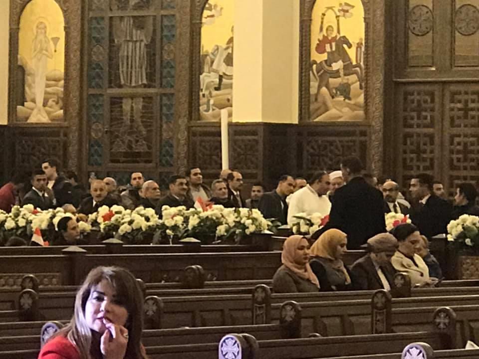 اعلام مصر تزين كاتدرائية ميلاد المسيح