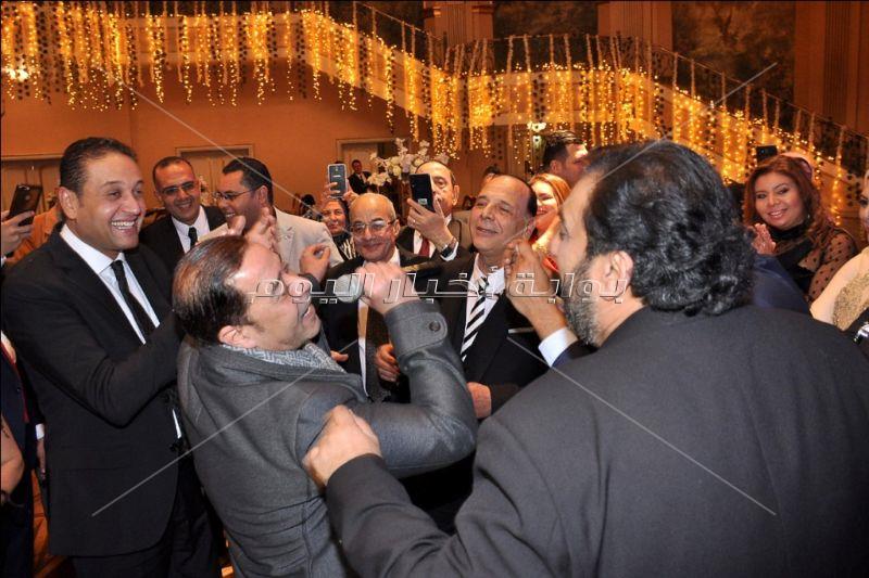مدحت صالح ومصطفى كامل وعلا رامى يحتفلون بزفاف ابن فيصل خورشيد