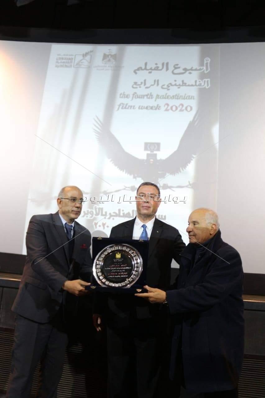 سفارة فلسطين بالقاهرة تختتم "أسبوع الفيلم الفلسطيني" في دورته الرابعة بفيلم يا طير الطاير