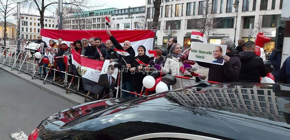 الجالية المصرية في برلين تستقبل الرئيس السيسي