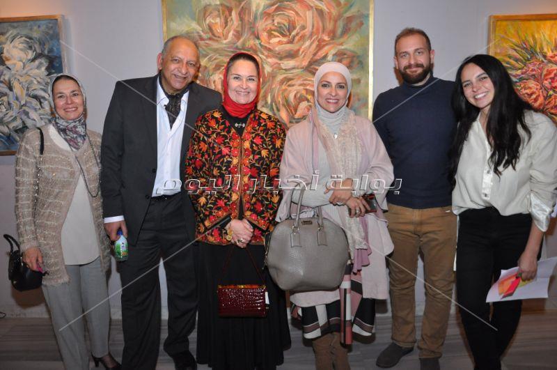 افتتاح معرض الفنانة ثريا رفعت بحضور الإعلامية دعاء فاروق