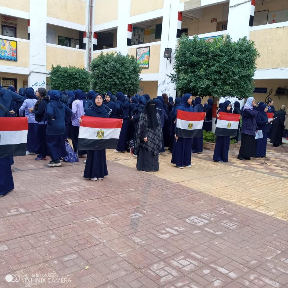 بالصور مدير تعليم القاهرة يتفقد مدارس البساتين ودار السلام