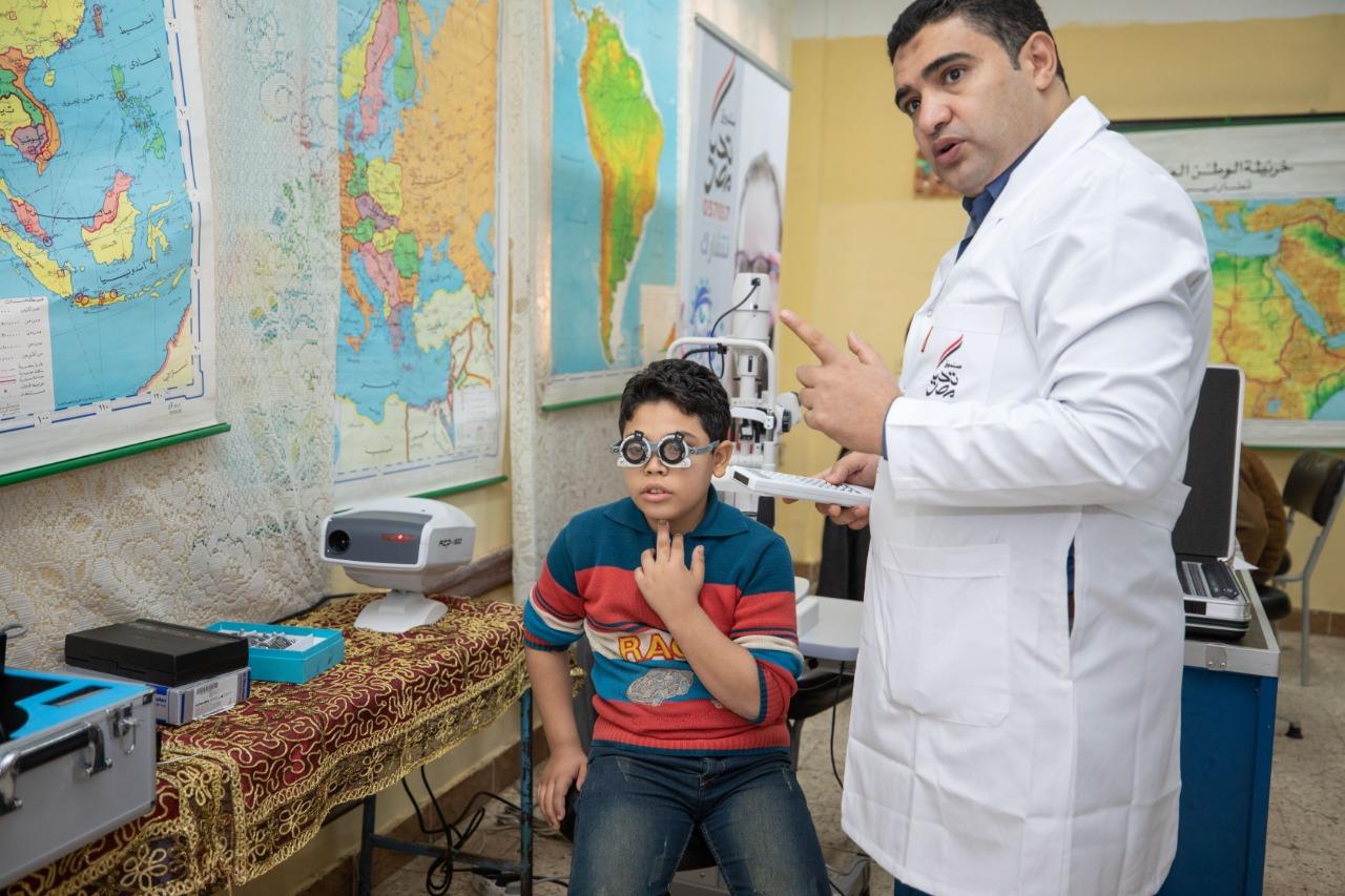  صندوق تحيا مصر : نور حياة تجري الكشف الطبي على 55680 تلميذًا في أسبوع 