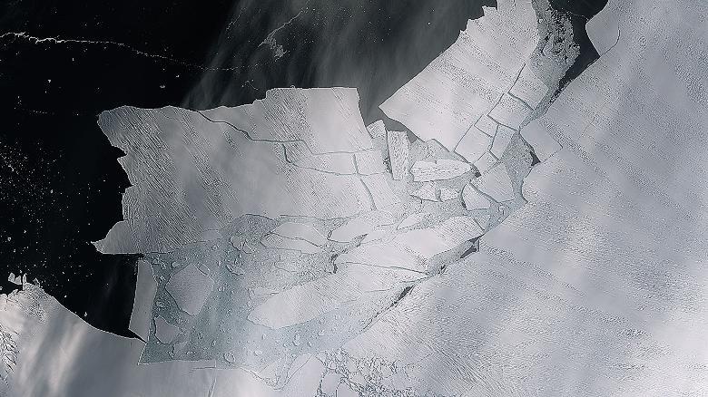 انفصال الجبل الجليدي، عن جبل باين أيلاند القطبي الجنوبي