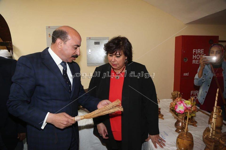 وزير الثقافة ومحافظ اسوان يفتتحا قصر ثقافة توشكى